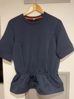 Lululemon Pullover, size M